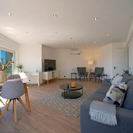 Apartamento Lovely Sea View By Interhome *
